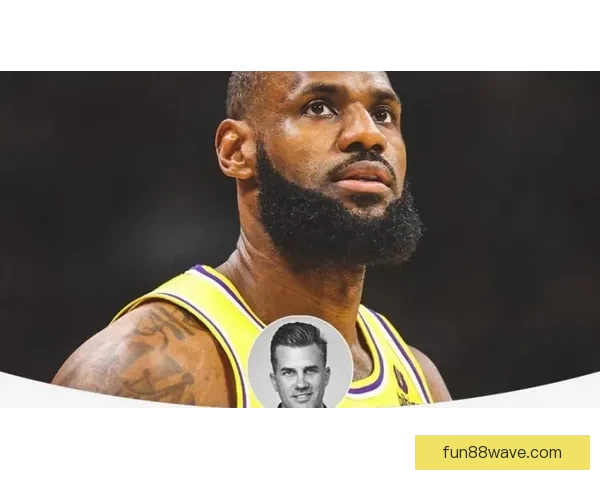 詹姆斯赛后暖心致敬ESPN女记者：原本该去冰敷但我必须回来你太棒了